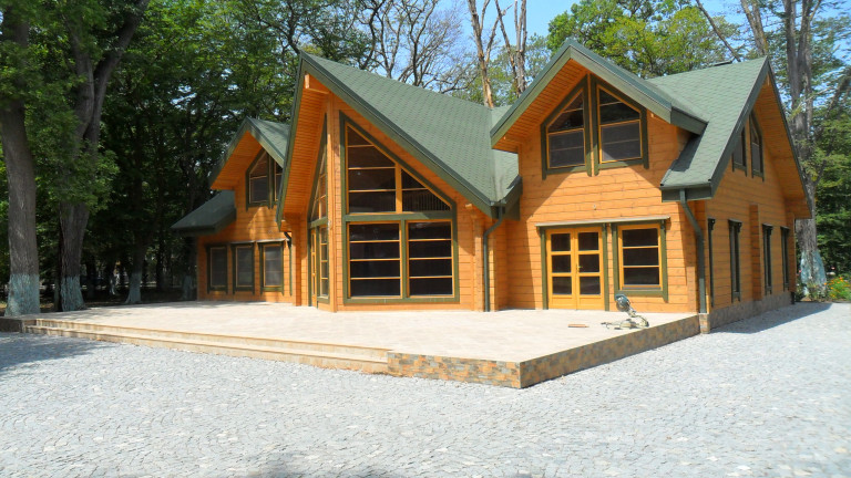 Log_House_Azerbaijan_Tunturi_394_3.JPG