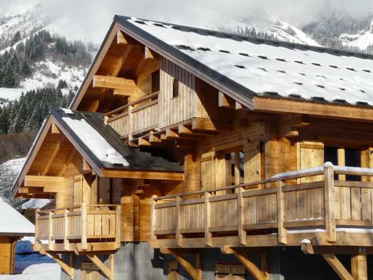 Log_House_France_Lake_Annecy_33.jpg