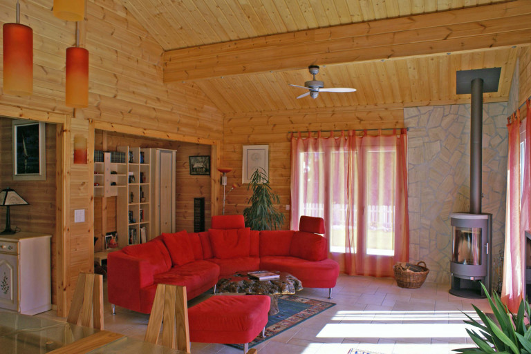 Log_House_Switzerland_Saillon_5.jpg