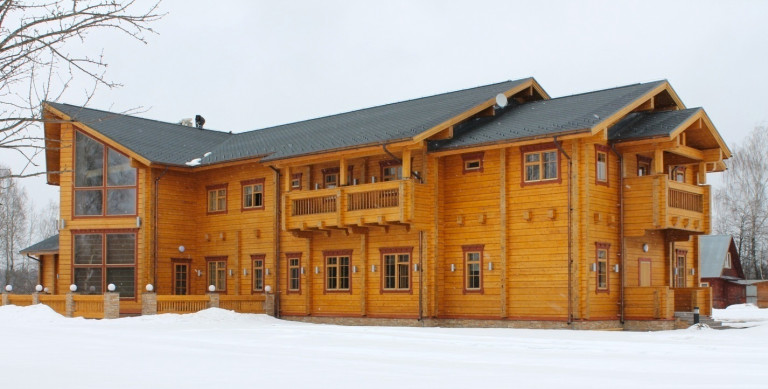 Luxury_Log_Cabin_Tunturi_1000m2_2.jpg